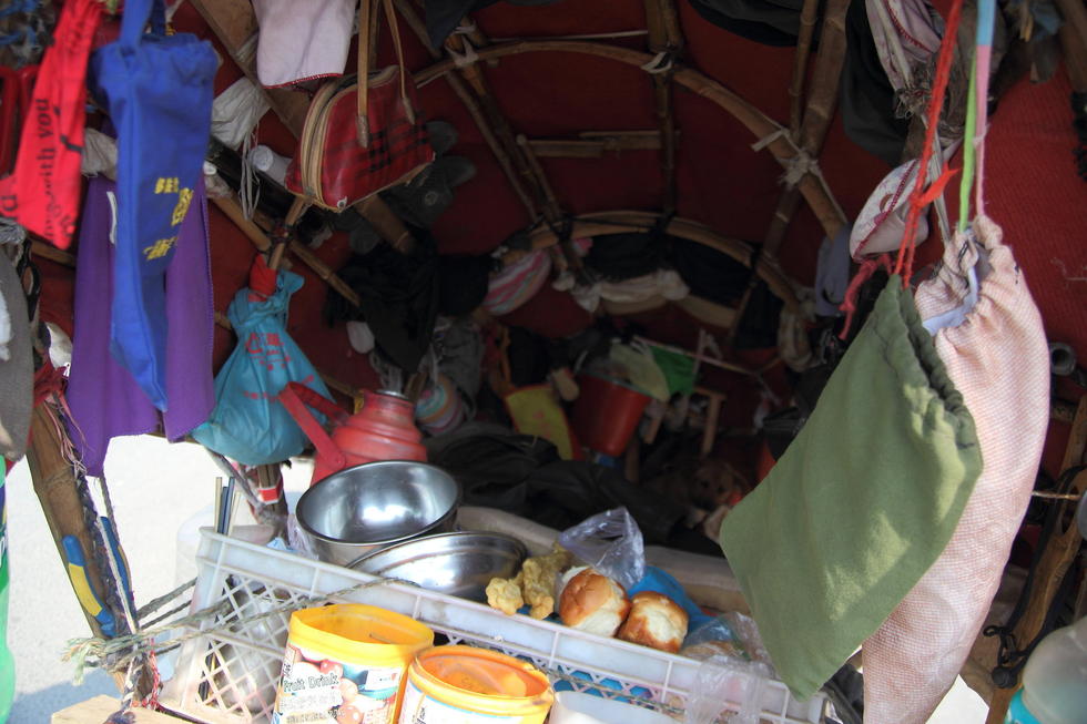 山東花甲老人為尋妻 拉“房車(chē)”四海為家 山東花甲老人為尋妻 拉“房車(chē)”四海為家