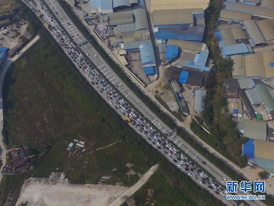 (關(guān)注春運)(19)全國各地迎來返程客流高峰 (關(guān)注春運)(19)全國各地迎來返程客流高峰