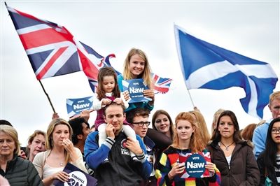 最新民意調(diào)查結(jié)果顯示，反獨(dú)陣營(yíng)的支持率繼續(xù)領(lǐng)先。