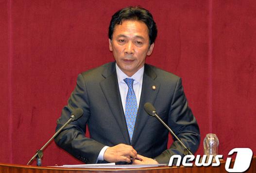 韓國大學(xué)教授拿學(xué)生做活體實驗長達(dá)10年 韓國大學(xué)教授拿學(xué)生做活體實驗長達(dá)10年