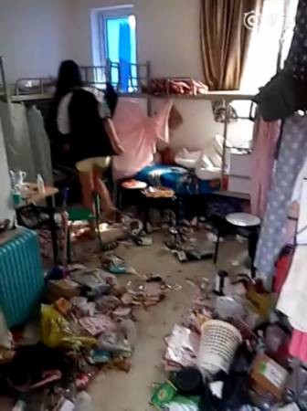 這個(gè)學(xué)校的男生宿舍火了！女同學(xué)都喊著要嫁