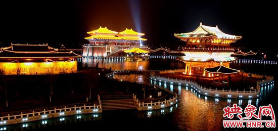 中外游客紛紛贊嘆——大美開封 流連忘返 中外游客紛紛贊嘆——大美開封 流連忘返