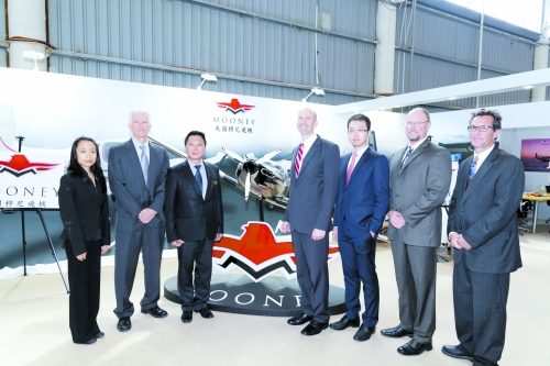 　　在今年的珠海航展上,河南人民看到一個熟悉的國際飛機品牌——美國穆尼飛機。