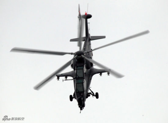 資料圖：在珠海航展上亮相的武直-10攻擊直升機。