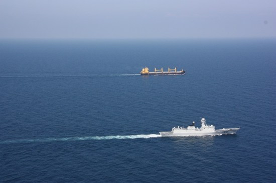 中國第13批護航編隊抵達(dá)吉布提開始首次補給