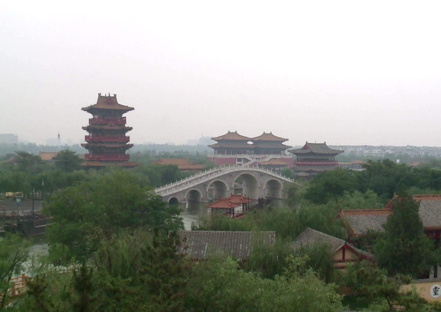 舒婷、鄭愁予等詩人齊聚開封話端午