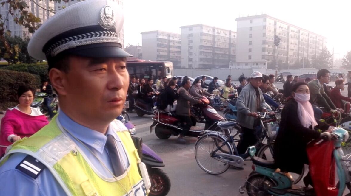 上班表情：1逗2羞3怕 你是哪個(gè)？