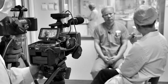 《生死之門——ICU見證實錄》拍攝現(xiàn)場 《生死之門——ICU見證實錄》拍攝現(xiàn)場