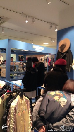 周杰倫昆凌圣誕節(jié)秀恩愛 周杰倫昆凌圣誕節(jié)秀恩愛