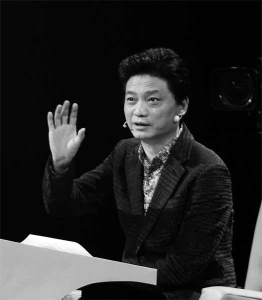 “希望女兒最好永遠不要交男朋友，最好把父親當男朋友?！贝抻涝φf。